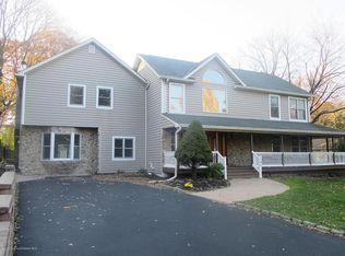 104 Melrose Pl, Middletown, NJ 07748