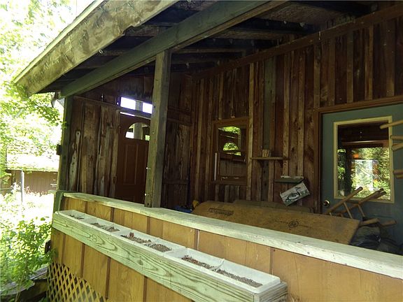 4th image of 293 Lockwood Hill Rd