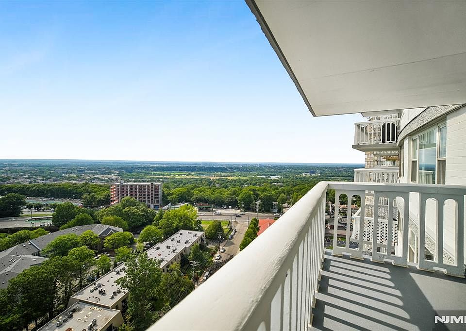 1st image of 555 NORTH Avenue #21 H