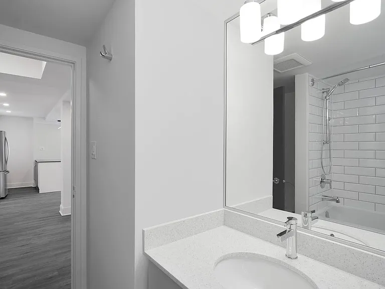 2222 Bellevue Ave — Photo 6