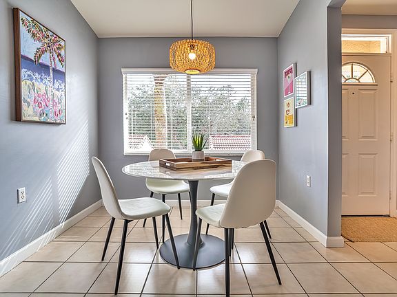 front breakfast nook area