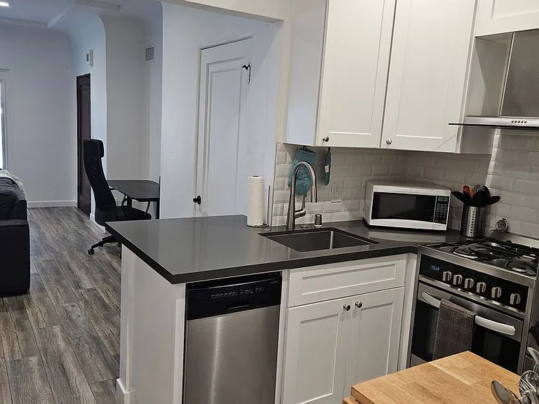 540 Orange Ave — Photo 8
