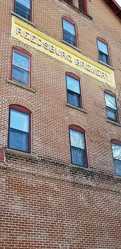 401 N Walnut St Photo 1