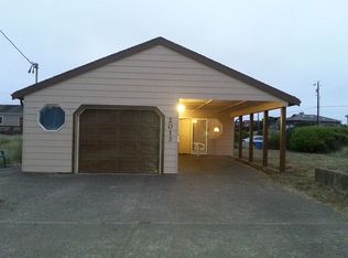 2013 NW Mackey St, Waldport, OR 97394
