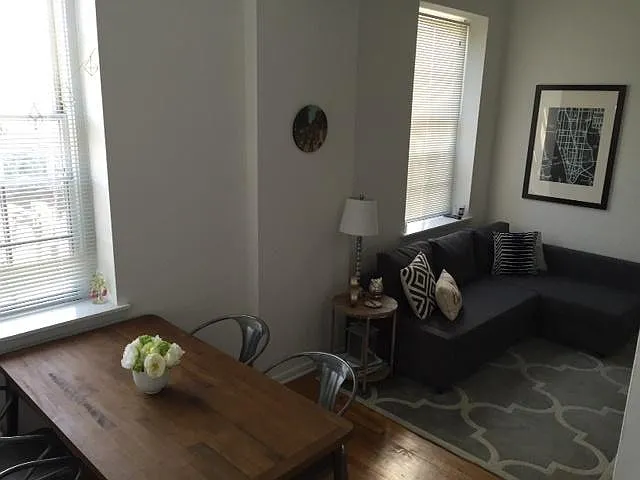 342 Monmouth St — Photo 2