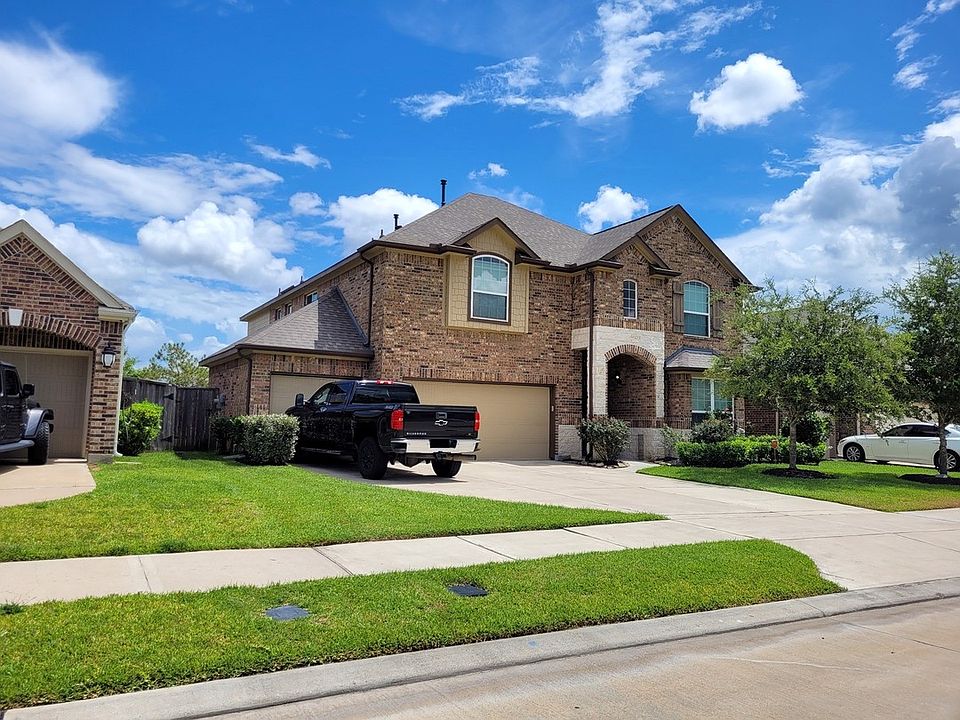 2nd image of 7923 Cedar Hawk Ln