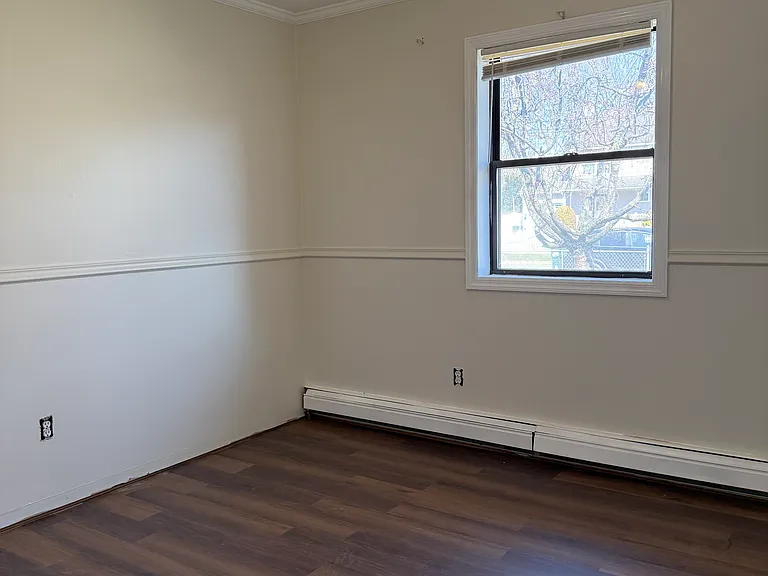 22 Garden Pl — Photo 6