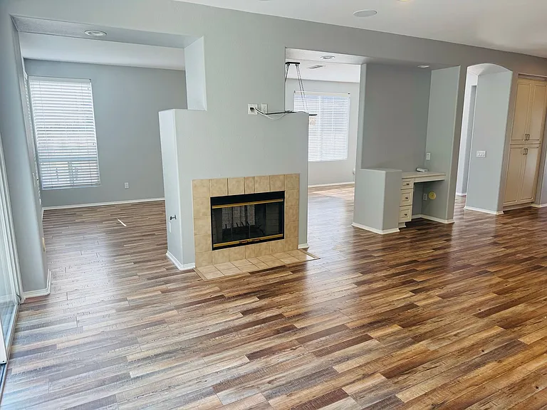 2872 La Plata Dr — Photo 3