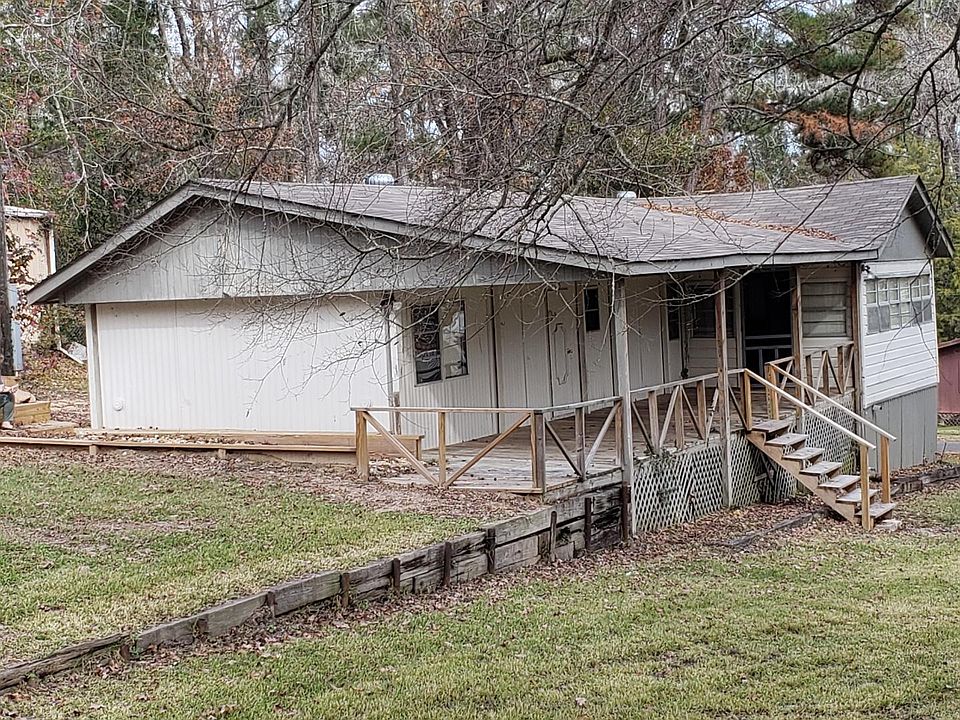 2nd image of 170 Holly Pond