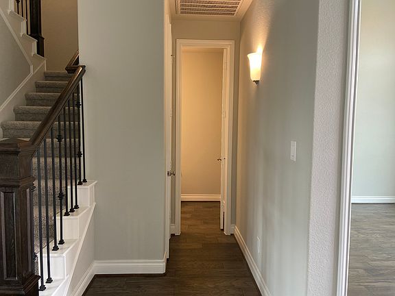 5th image of 30427 Garden Glenn Ct