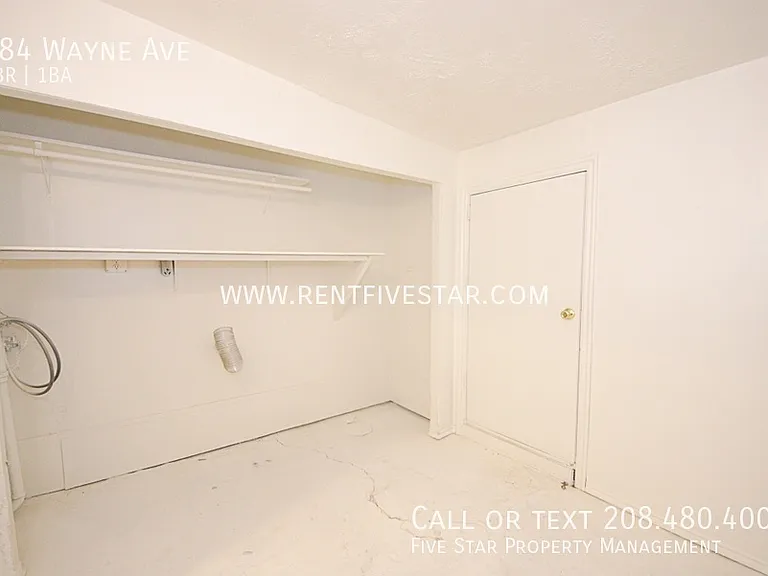 284 Wayne Ave — Photo 12