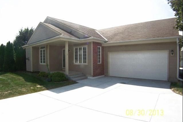 1st image of 2709 Sandra Ln
