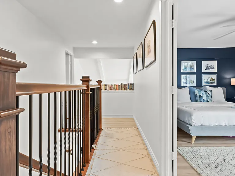 6075 Charae St — Photo 15