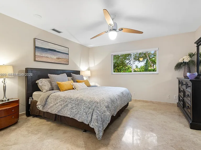 4101 Bayview Dr — Photo 34