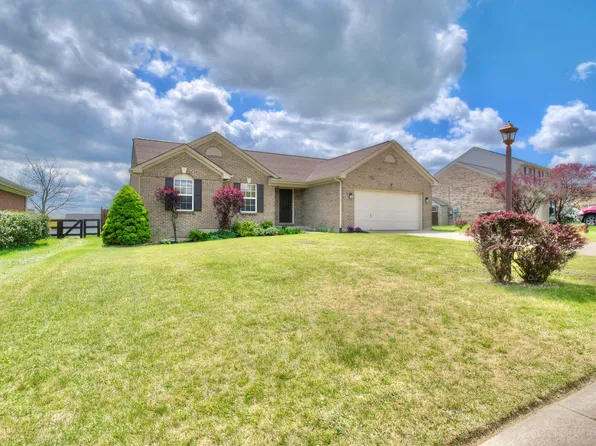 8841 Sentry Dr, Florence, KY 41042