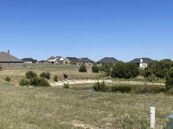 238 Martin Dr, Granbury, TX 76049