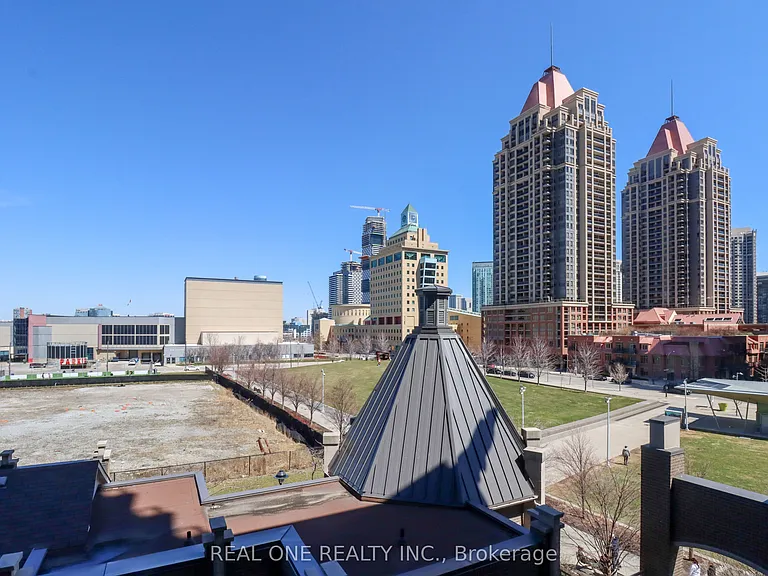 388 Prince Of Wales Dr #412 — Photo 19