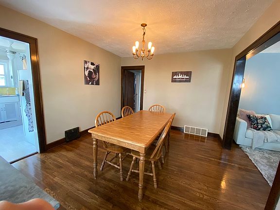 5th image of 2036 Reveley Ave #1