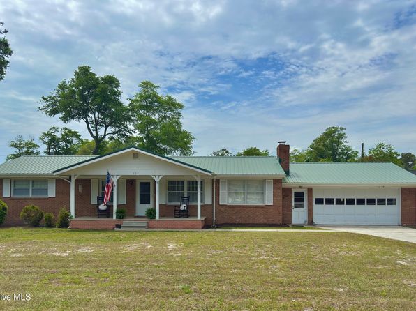 204 Dolphin Street, Cape Carteret, NC 28584