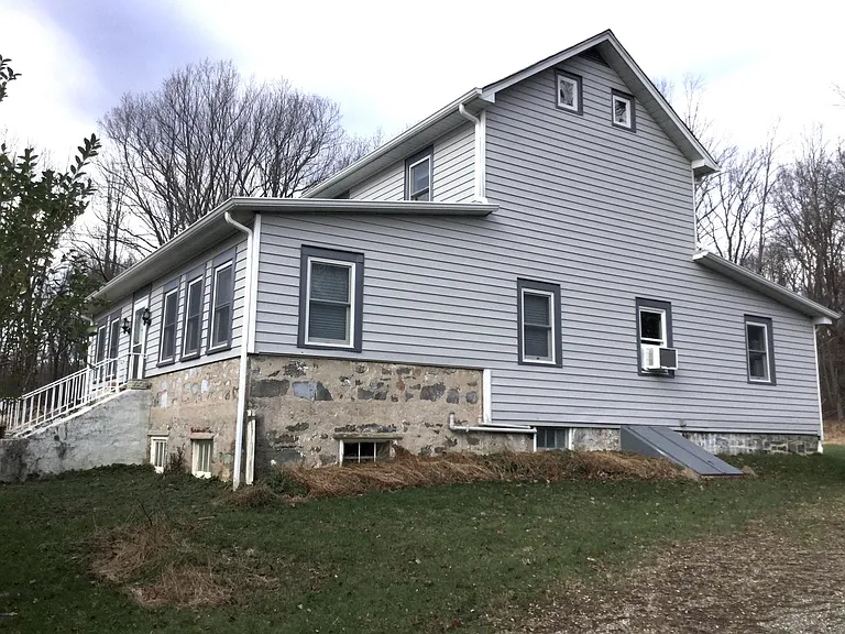 exterior from driveway