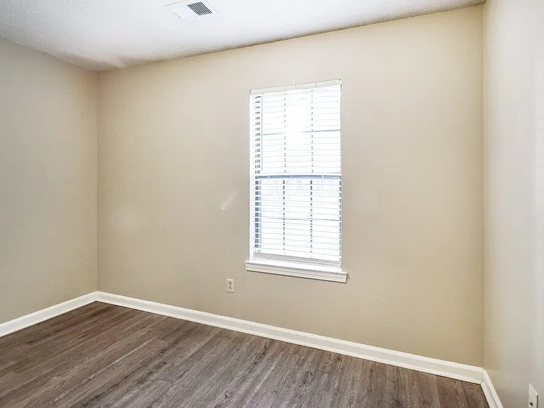 6763 Ashland Dr — Photo 13