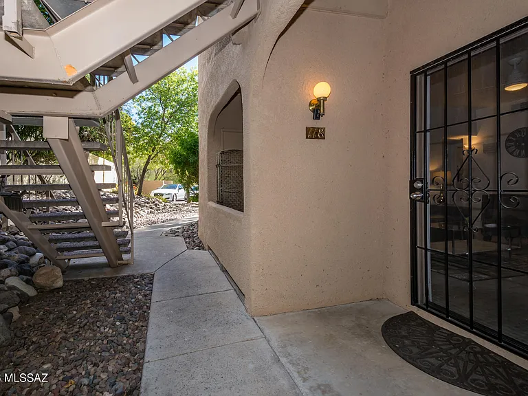 5750 N Camino Esplendora #118 — Photo 17