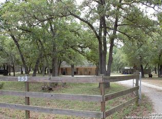 253 Oak Hollow Dr, La Vernia, TX 78121