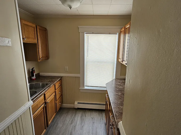 8.5 Robinson St #2 — Photo 6