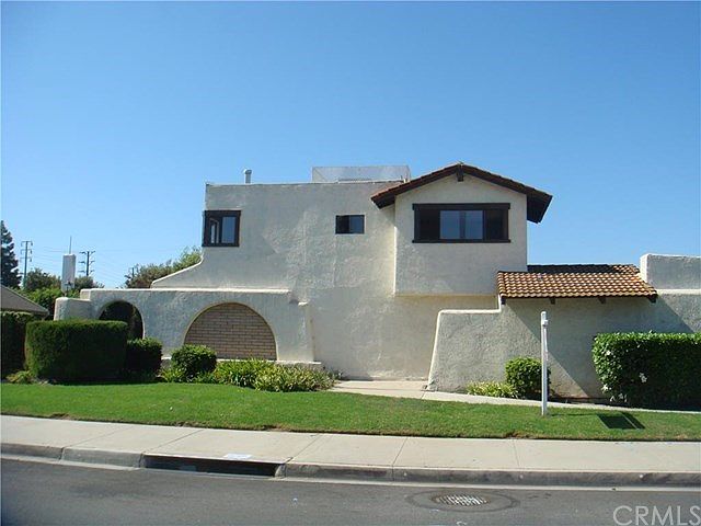 1st image of 10707 Pioneer Blvd #I