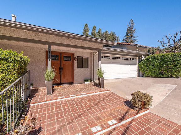 2nd image of 21841 De La Luz Ave