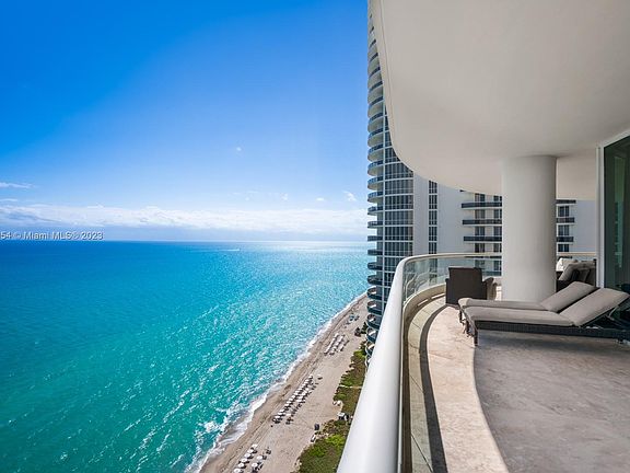 2nd image of 16047 Collins Ave #2804
