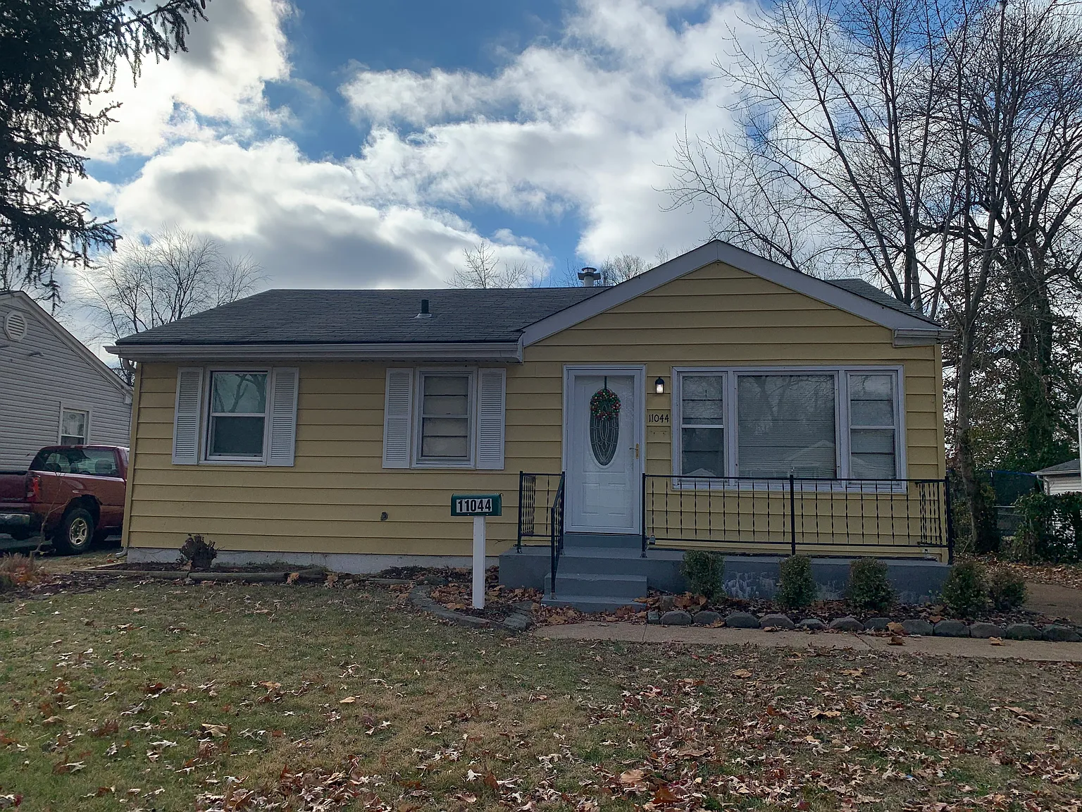 3 bed, 1225 sqft, $1,700 — Photo 1