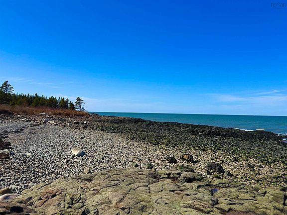 3rd image of Shore Rd W Lot 2