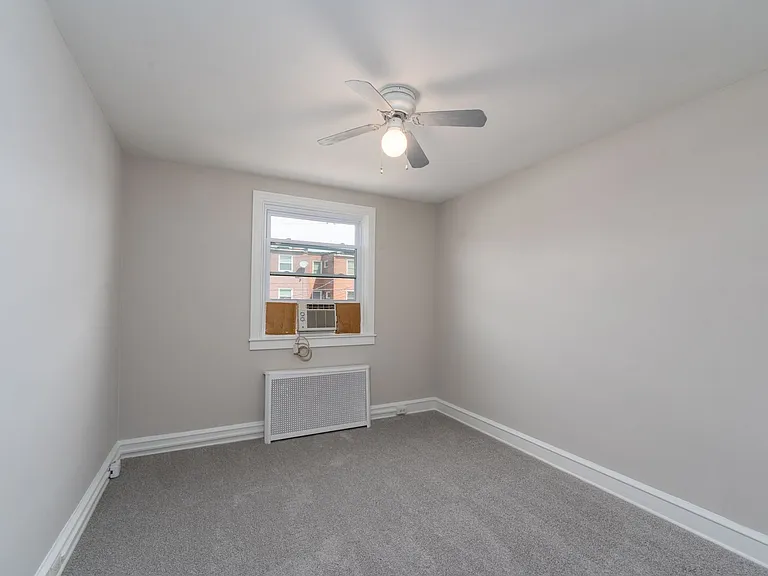 4244 Shamrock Ave — Photo 16