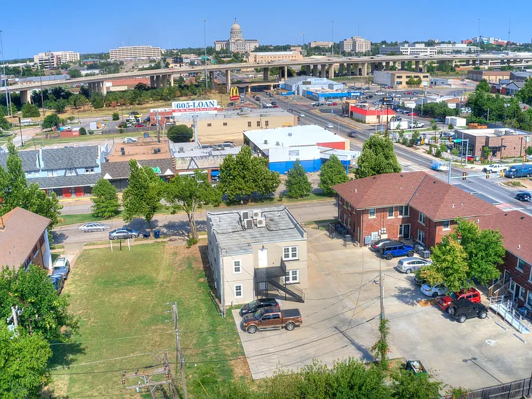 2409 N Robinson Ave #B — Photo 26