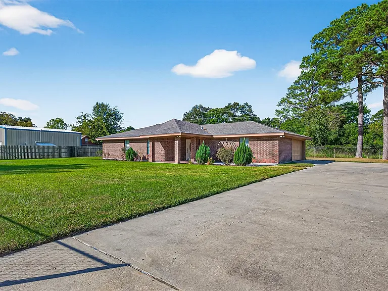 11507 Oak Valley Dr — Photo 3