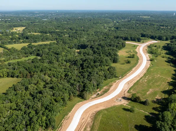 6 Lagos Dr, Columbia, MO 65203