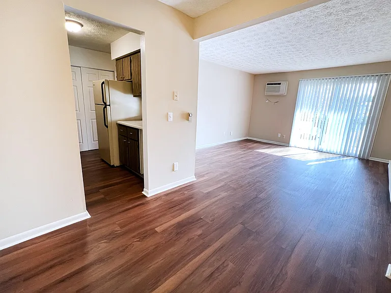 Concord Woods Apartments — Photo 60