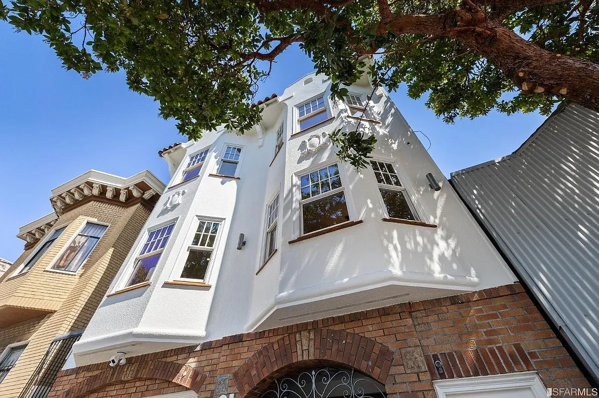 Building Photo - 61 Capp St #1