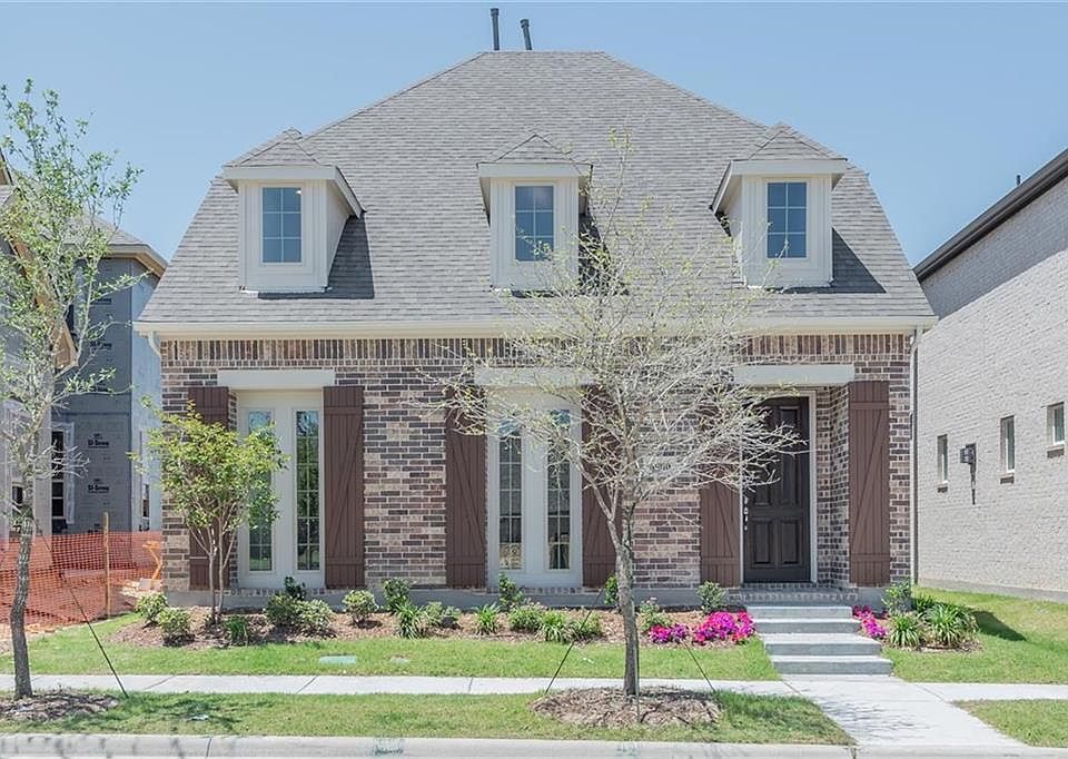 1st image of 6900 Royal View Dr