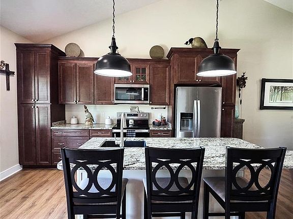 4th image of 280 Poplar Ridge Rd