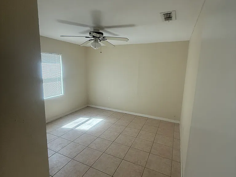 5605 Montana Ave — Photo 6