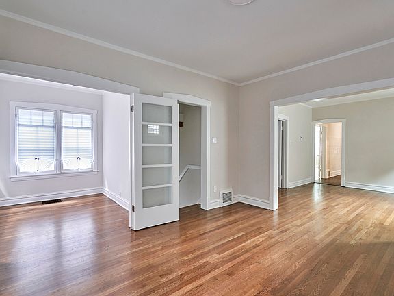 4th image of 1178 S Elmwood Ave