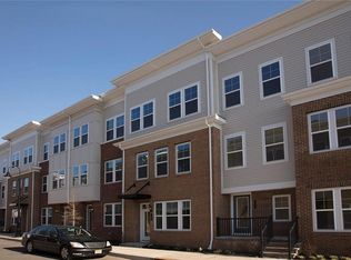 9 Cannon St, North Brunswick, NJ 08902