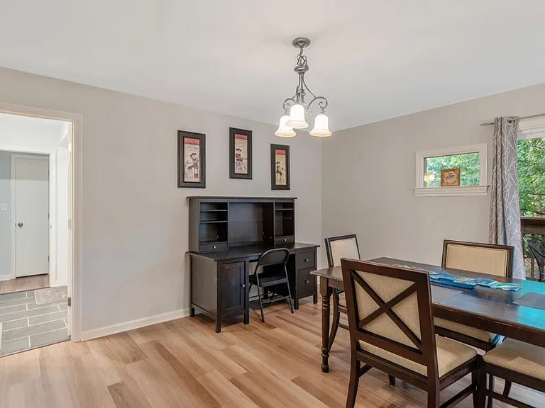 2316 Sierra Dr — Photo 2