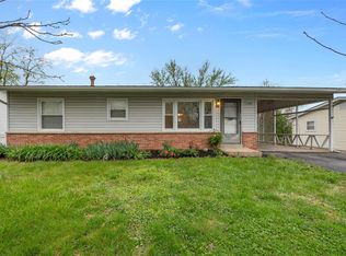 1169 Starlight Dr, Fenton, MO 63026