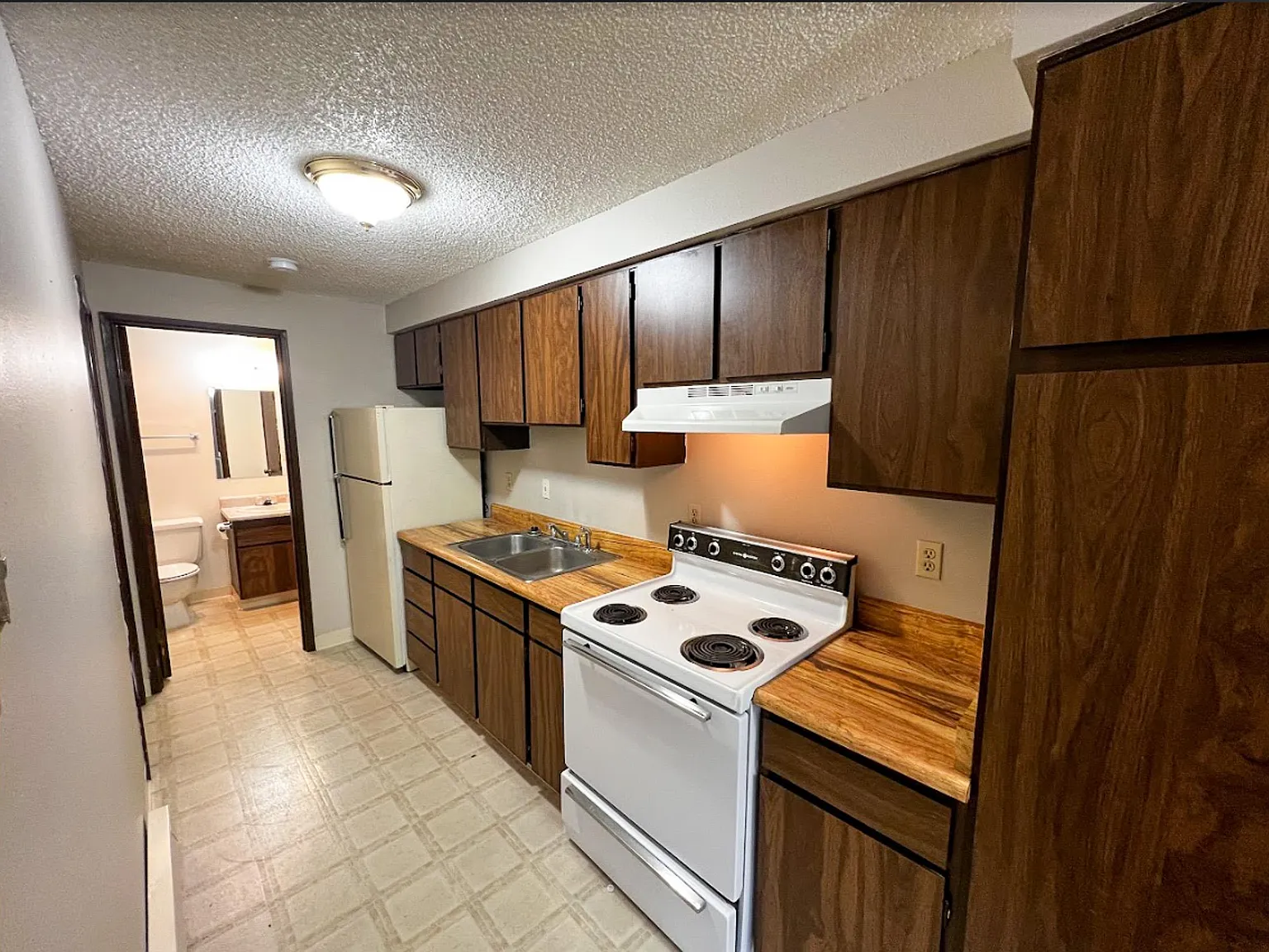 1 bed, $1,025 — Photo 4