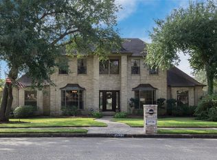 15726 Brook Forest Dr, Houston, TX 77059