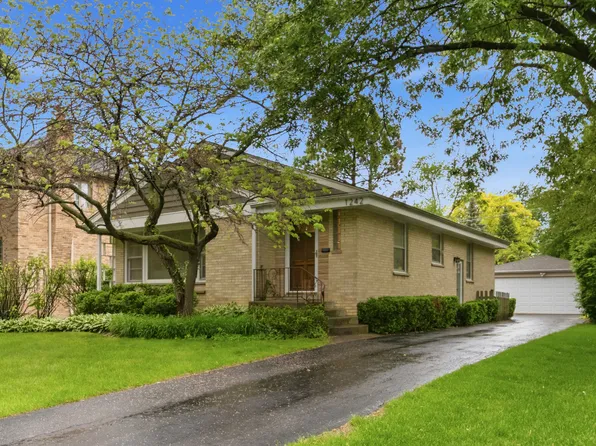1242 Arbor Ave, Highland Park, IL 60035