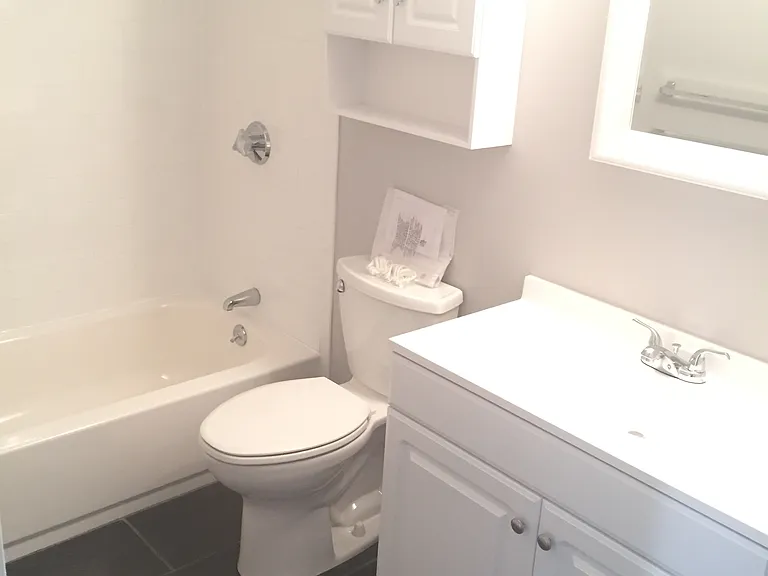 2 Pineland Avenue — Photo 27